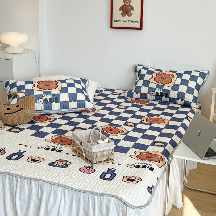 91家纺网 家纺一手货源 找家纺 昔可 2022新款圆网乳胶凉席 棋盘熊