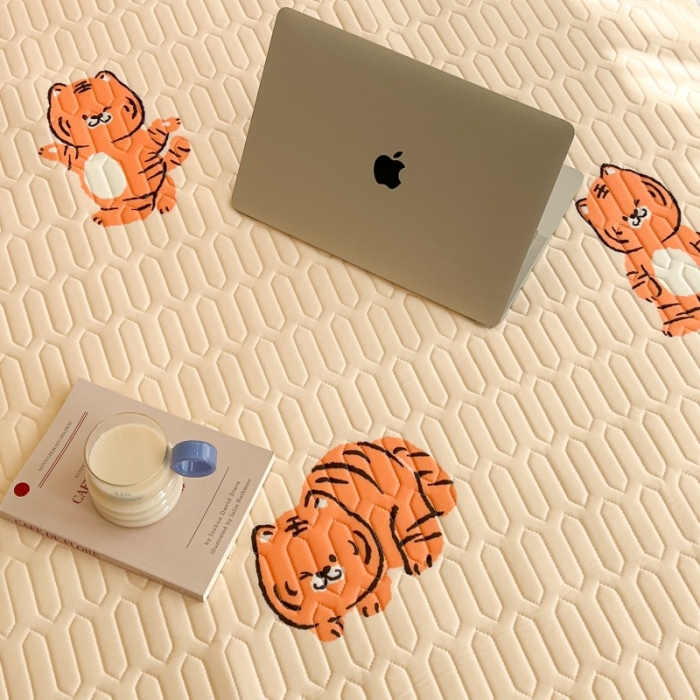 91家纺网 家纺一手货源 找家纺 昔可 2022新款圆网乳胶凉席 跳舞的顽皮虎