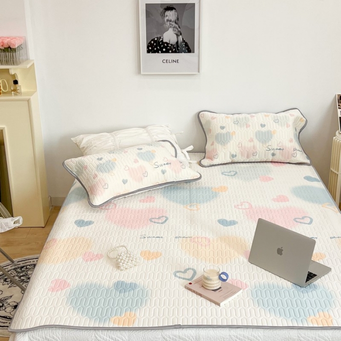 91家纺网 家纺一手货源 找家纺 昔可 2022新款圆网乳胶凉席 心动桃心