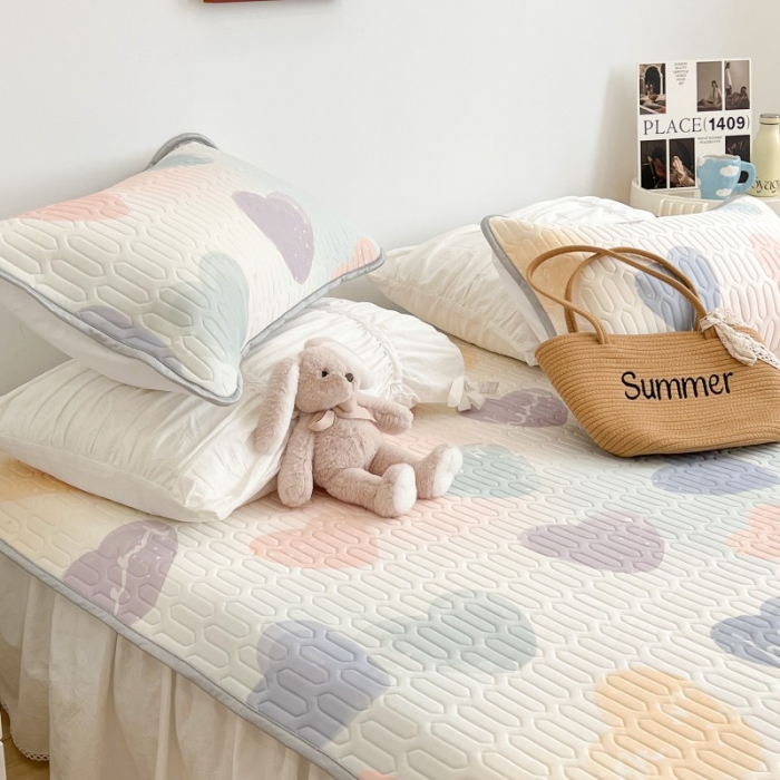 91家纺网 家纺一手货源 找家纺 昔可 2022新款圆网乳胶凉席 晕染爱心