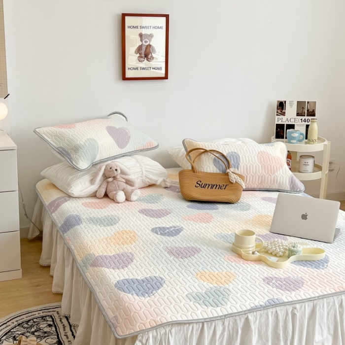 91家纺网 家纺一手货源 找家纺 昔可 2022新款圆网乳胶凉席 晕染爱心