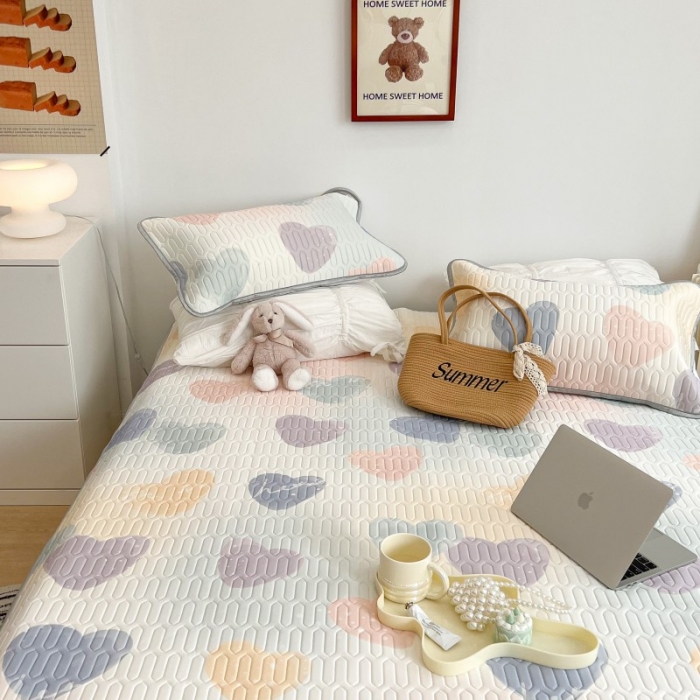 91家纺网 家纺一手货源 找家纺 昔可 2022新款圆网乳胶凉席 晕染爱心