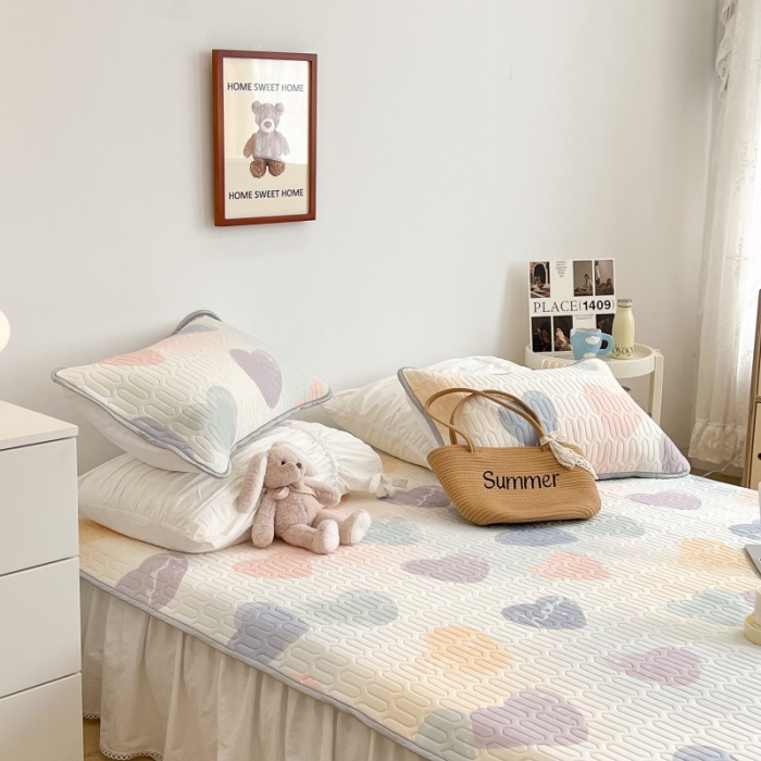 91家纺网 家纺一手货源 找家纺 昔可 2022新款圆网乳胶凉席 晕染爱心