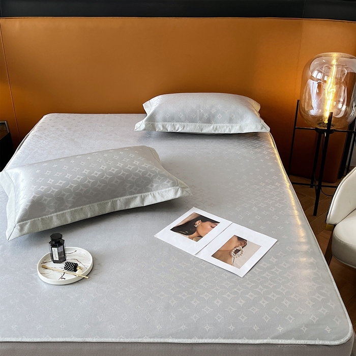 91家纺网 家纺一手货源 找家纺 三味舒屋 2025新款抗菌防螨凉感提花养生席-轻奢系 星云灰