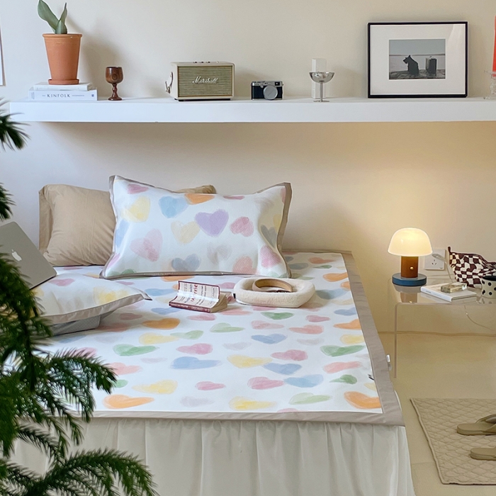 91家纺网 家纺一手货源 找家纺 昔可 2022新款900D数码印花冰藤养生席 彩色油画爱心