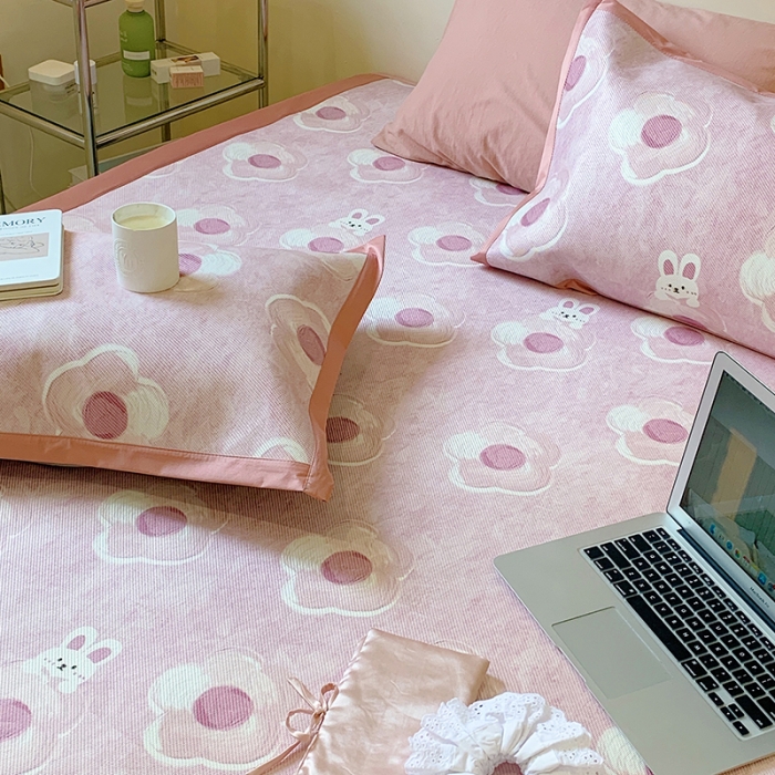 91家纺网 家纺一手货源 找家纺 昔可 2022新款900D数码印花冰藤养生席 粉花花兔