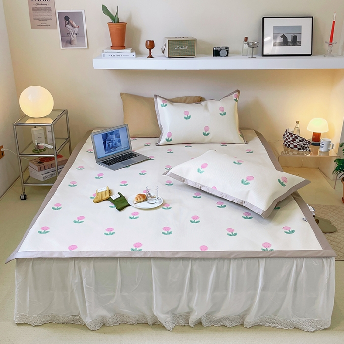 91家纺网 家纺一手货源 找家纺 昔可 2022新款900D数码印花冰藤养生席 粉嫩小郁金