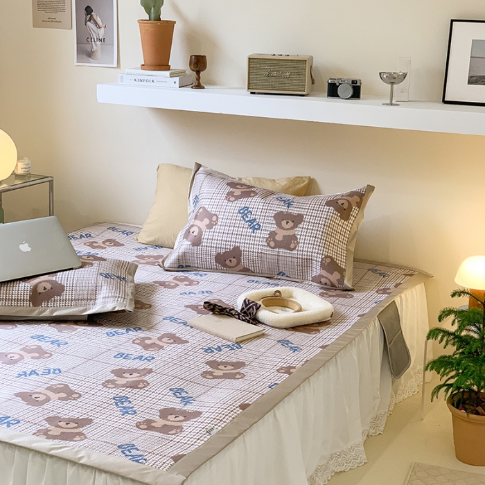 91家纺网 家纺一手货源 找家纺 昔可 2022新款900D数码印花冰藤养生席 格纹熊