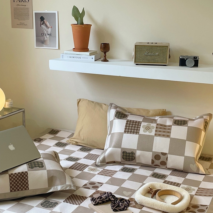 91家纺网 家纺一手货源 找家纺 昔可 2022新款900D数码印花冰藤养生席 棋盘熊