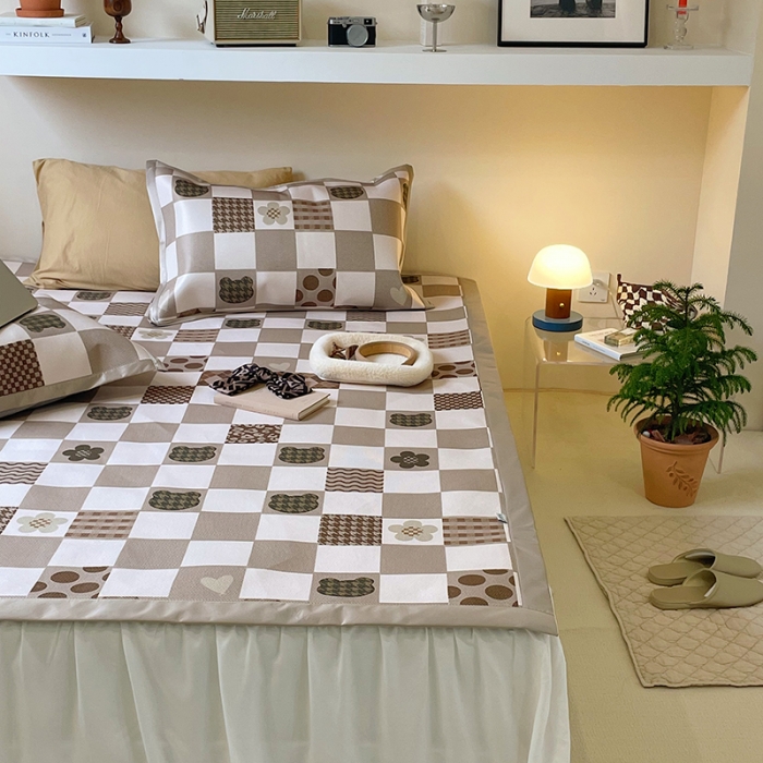 91家纺网 家纺一手货源 找家纺 昔可 2022新款900D数码印花冰藤养生席 棋盘熊