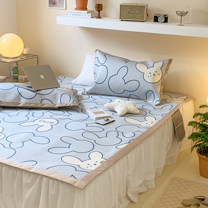 91家纺网 家纺一手货源 找家纺 昔可 2022新款900D数码印花冰藤养生席 千鸟格兔