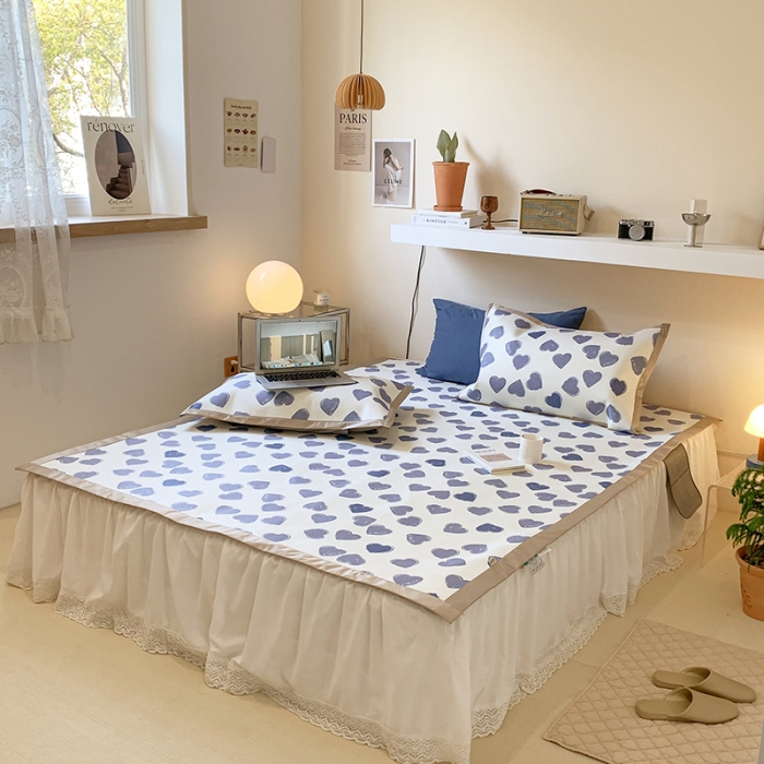 91家纺网 家纺一手货源 找家纺 昔可 2022新款900D数码印花冰藤养生席 小爱心蓝