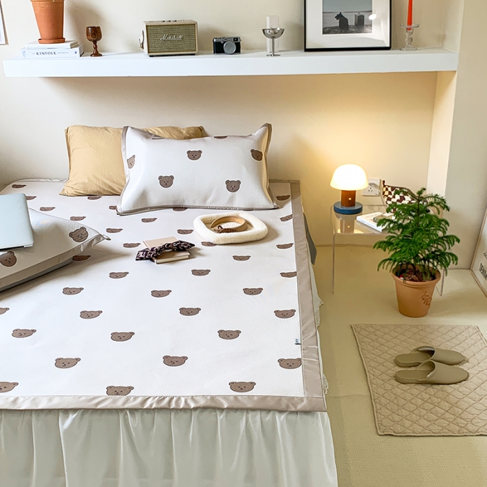 91家纺网 家纺一手货源 找家纺 昔可 2022新款900D数码印花冰藤养生席 小小熊头