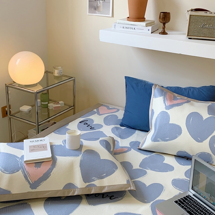 91家纺网 家纺一手货源 找家纺 昔可 2022新款900D数码印花冰藤养生席 撞色爱心蓝