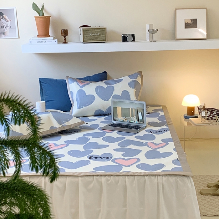 91家纺网 家纺一手货源 找家纺 昔可 2022新款900D数码印花冰藤养生席 撞色爱心蓝