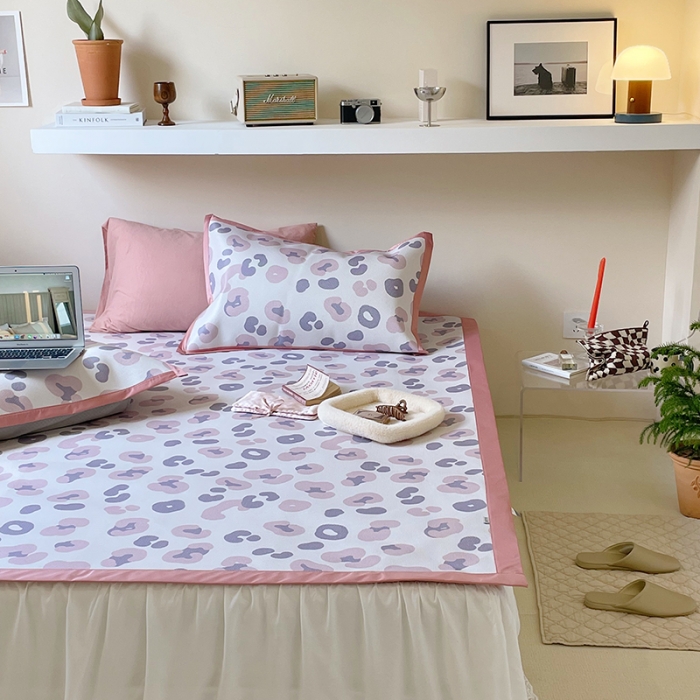 91家纺网 家纺一手货源 找家纺 昔可 2022新款900D数码印花冰藤养生席 紫色豹纹