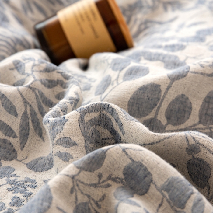 91家纺网 家纺一手货源 找家纺 22高端双层纱栀子花色织大提花蝴蝶结工艺款四件套栀子花深蓝