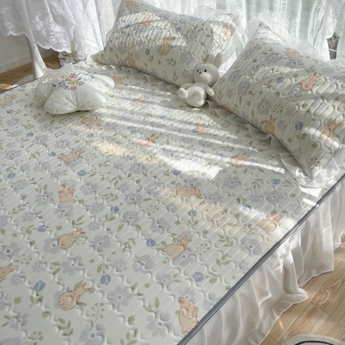 91家纺网 家纺一手货源 找家纺 (总) 慕尚 2022新款凉感丝床裙款乳胶凉席