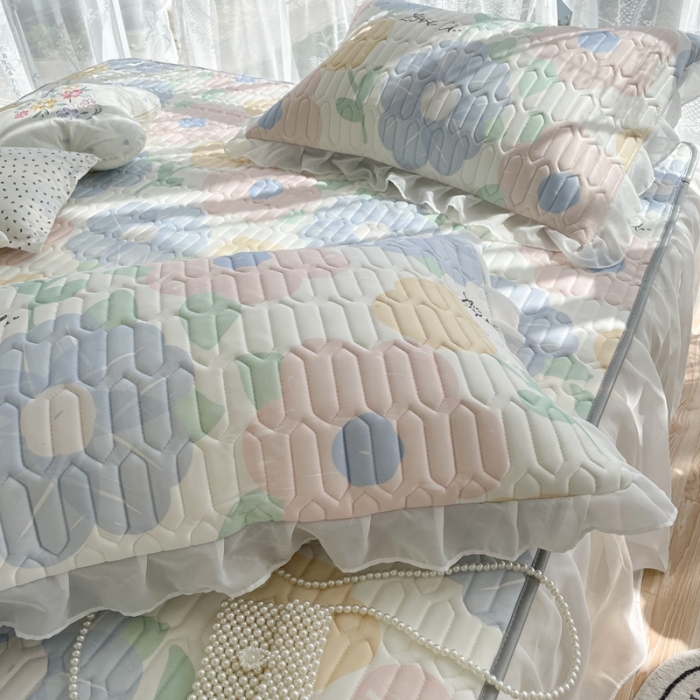 91家纺网 家纺一手货源 找家纺 慕尚 2022新款凉感丝床裙款乳胶凉席 初见