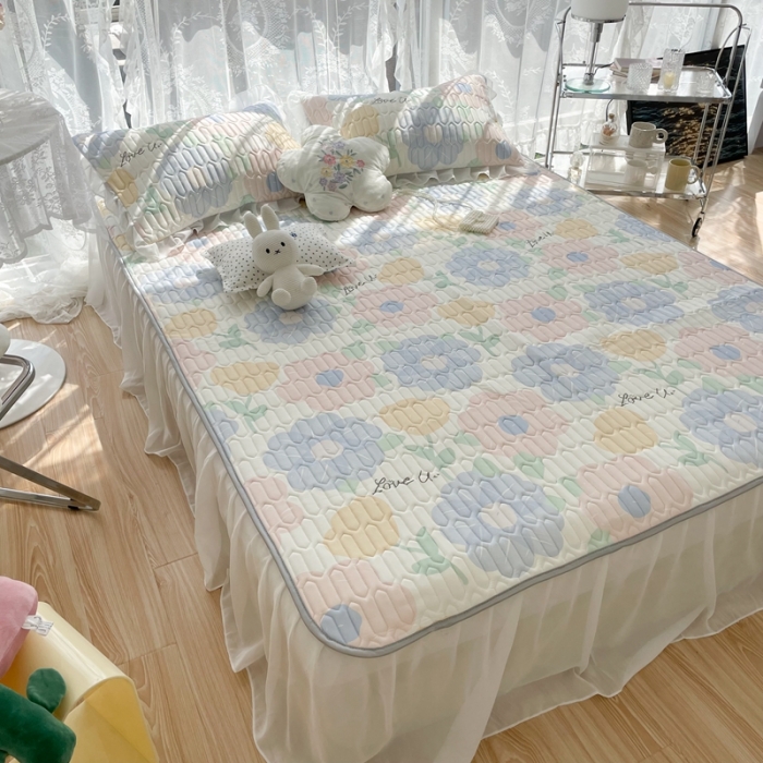 91家纺网 家纺一手货源 找家纺 慕尚 2022新款凉感丝床裙款乳胶凉席 初见