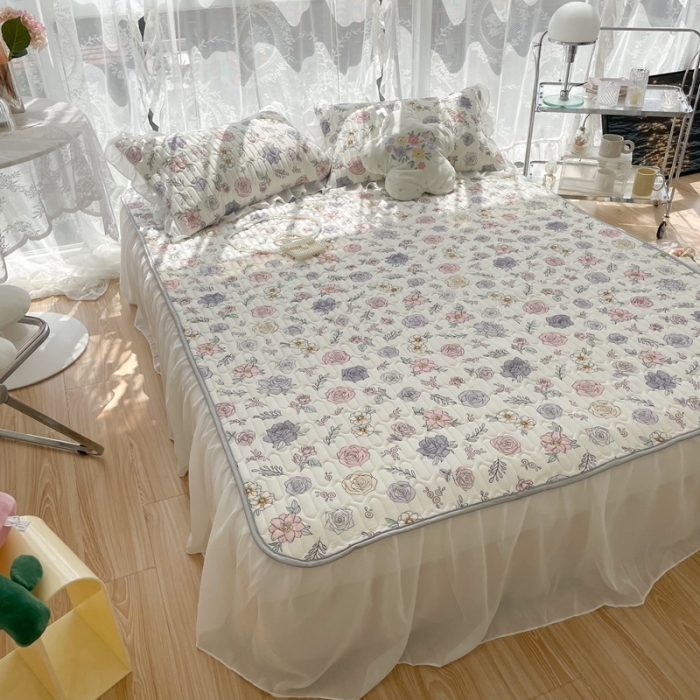 91家纺网 家纺一手货源 找家纺 慕尚 2022新款凉感丝床裙款乳胶凉席 花意