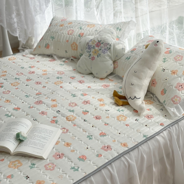 91家纺网 家纺一手货源 找家纺 慕尚 2022新款凉感丝床裙款乳胶凉席 玛奇朵