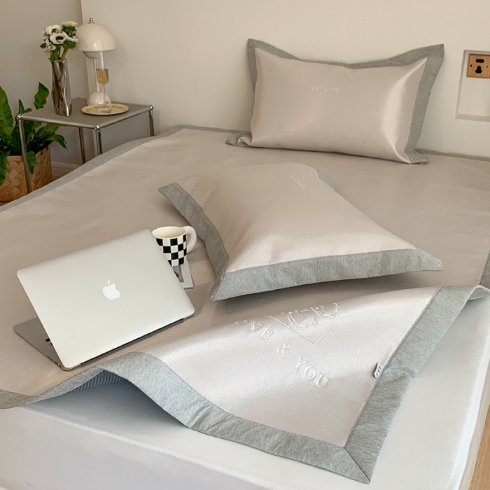 91家纺网 家纺一手货源 找家纺 昔可 2022新款600D冰丝席绣花款系列 篮子熊