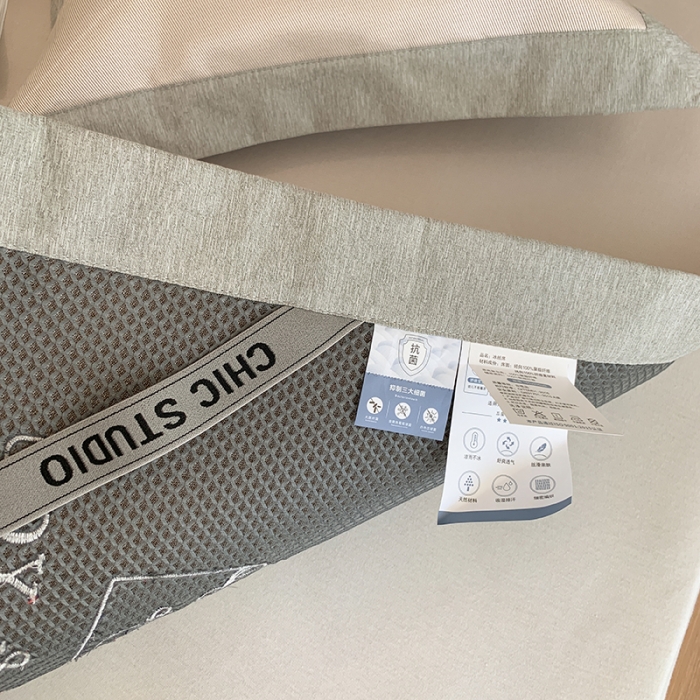 91家纺网 家纺一手货源 找家纺 昔可 2022新款600D冰丝席绣花款系列 篮子熊