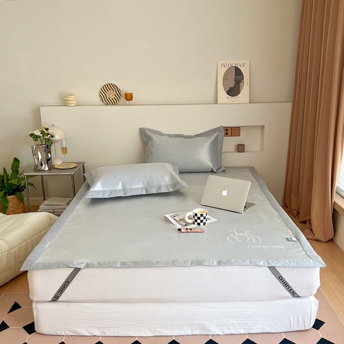 91家纺网 家纺一手货源 找家纺 昔可 2022新款600D冰丝席绣花款系列 小熊