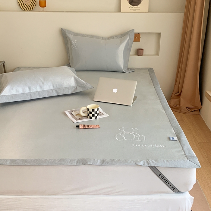 91家纺网 家纺一手货源 找家纺 昔可 2022新款600D冰丝席绣花款系列 小熊