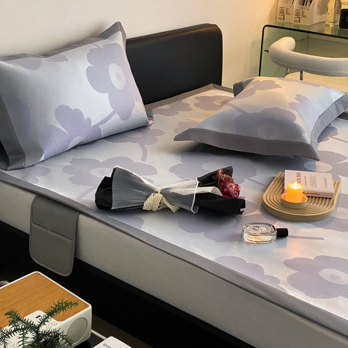 91家纺网 家纺一手货源 找家纺 昔可 2022新款900D水洗提花养生凉席 复古大花-紫