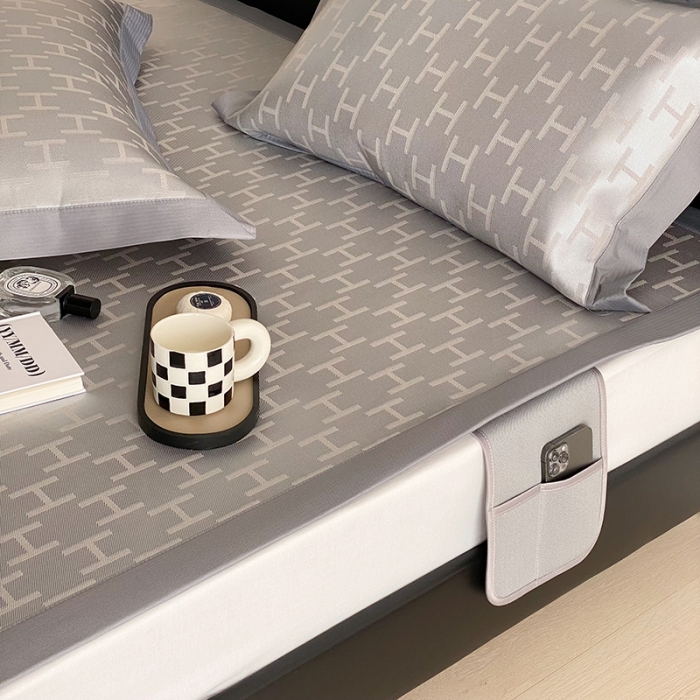 91家纺网 家纺一手货源 找家纺 昔可 2022新款900D水洗提花养生凉席 轻奢H-灰