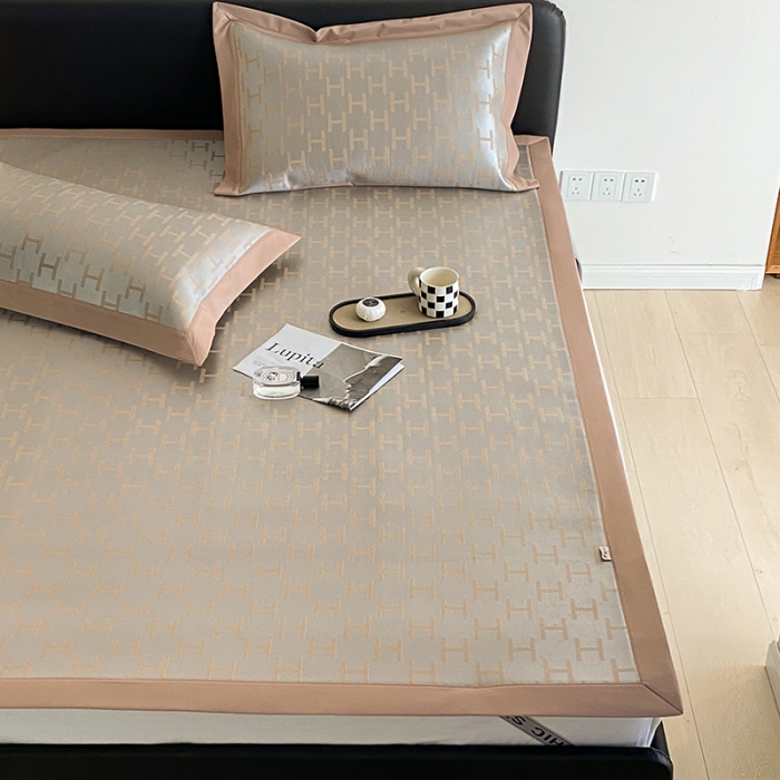 91家纺网 家纺一手货源 找家纺 昔可 2022新款900D水洗提花养生凉席 轻奢H-咖