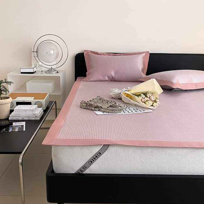 91家纺网 家纺一手货源 找家纺 昔可 2022新款900D水洗提花养生凉席 小千鸟格-粉