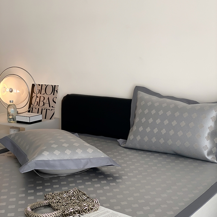 91家纺网 家纺一手货源 找家纺 昔可 2022新款900D水洗提花养生凉席 幸运四叶花