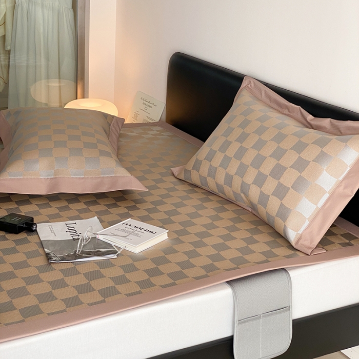 91家纺网 家纺一手货源 找家纺 昔可 2022新款900D水洗提花养生凉席 异形格-咖