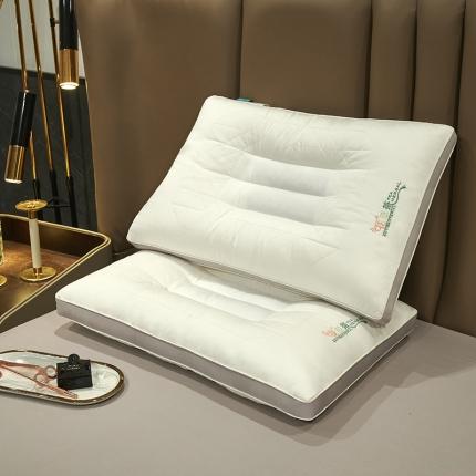 91家纺网 家纺一手货源 找家纺 (总) 赛格时代家居 生物基大米羽丝绒枕 舒适 定型绣花枕芯