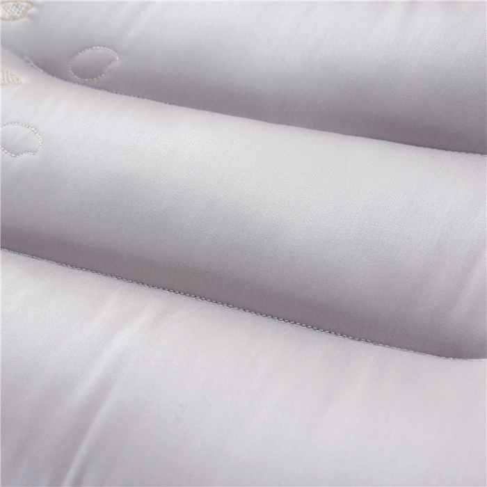 91家纺网 家纺一手货源 找家纺 赛格时代家居 生物基大米 定型羽丝绒枕 枕芯