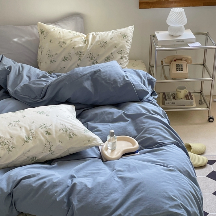 91家纺网 家纺一手货源 找家纺 新款40s全棉水洗棉四件套纯色碎花混搭纯棉 素瑾-雾蓝+栀子