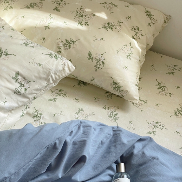 91家纺网 家纺一手货源 找家纺 新款40s全棉水洗棉四件套纯色碎花混搭纯棉 素瑾-雾蓝+栀子