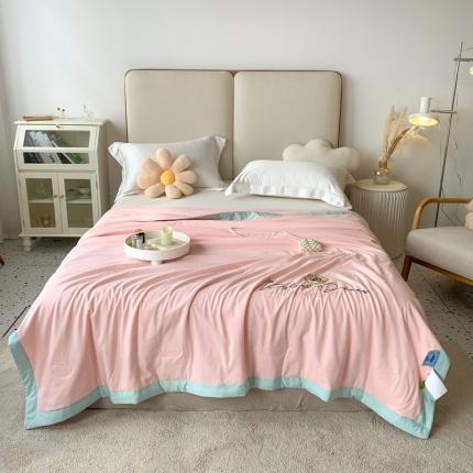 91家纺网 家纺一手货源 找家纺 澳洲羽 2024新款小清新铂金棉单夏被及四件套 山茶花-粉