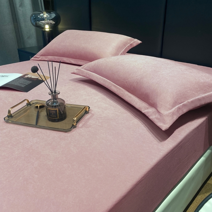 91家纺网 家纺一手货源 找家纺 豪选 新款高端贡缎锦棉床笠单层两面用防尘冰丝床罩床垫套 粉