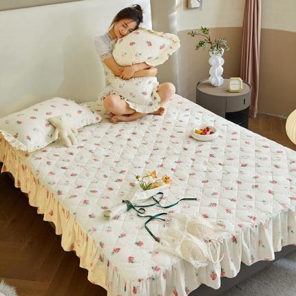 91家纺网 家纺一手货源 找家纺 （总）铭动花边印花全棉大豆纤维单床笠纯棉床裙式夹棉绗缝床笠