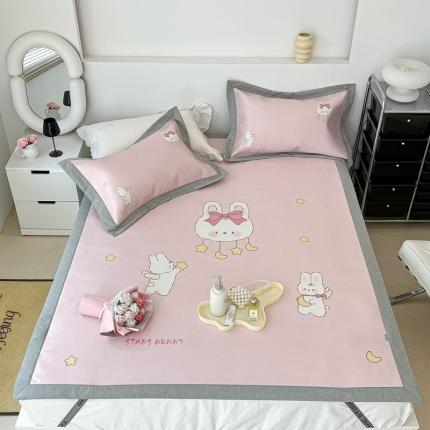 91家纺网 家纺一手货源 找家纺 昔可 2022新款大版数码水洗冰沐丝凉席 星星兔子