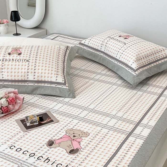 91家纺网 家纺一手货源 找家纺 昔可 2022新款大版数码水洗冰沐丝凉席 可可熊米