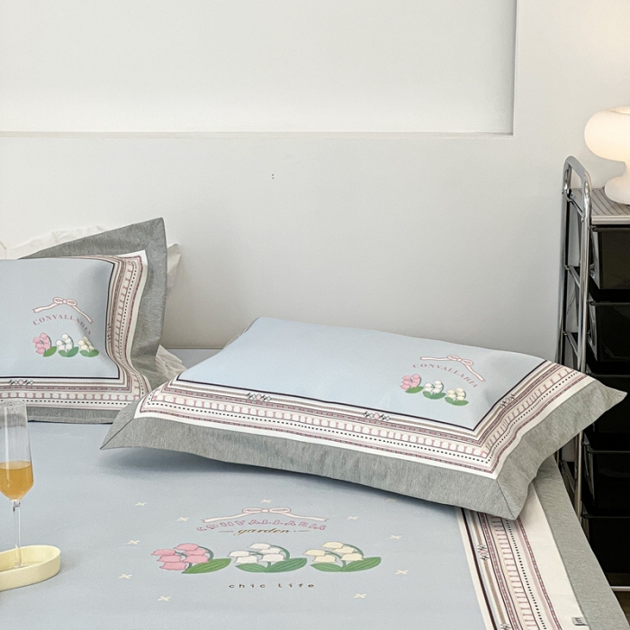 91家纺网 家纺一手货源 找家纺 昔可 2022新款大版数码水洗冰沐丝凉席 铃兰季节蓝