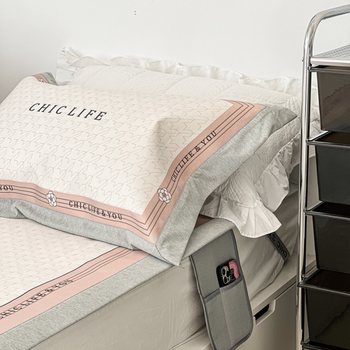 91家纺网 家纺一手货源 找家纺 昔可 2022新款大版数码水洗冰沐丝凉席 千鸟格纹熊