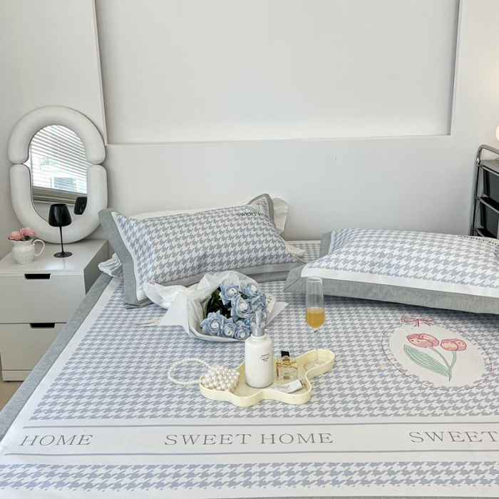 91家纺网 家纺一手货源 找家纺 昔可 2022新款大版数码水洗冰沐丝凉席 千鸟格郁金香