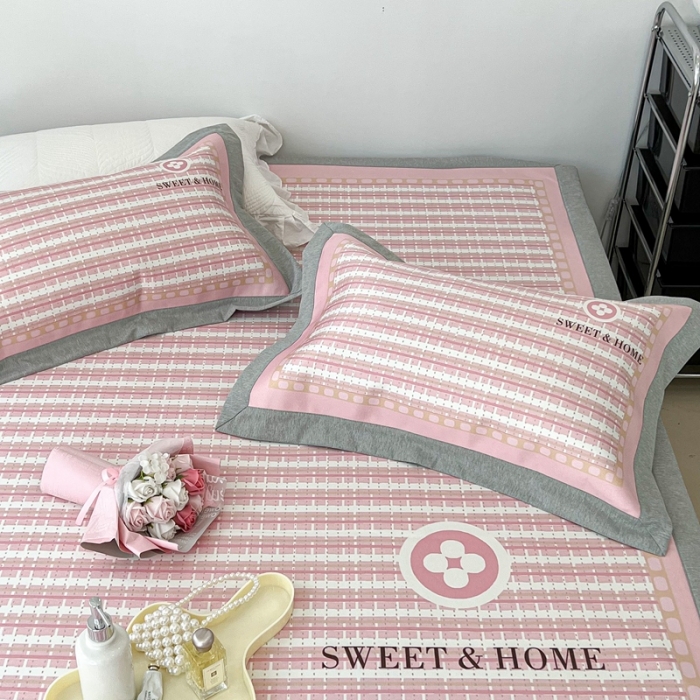 91家纺网 家纺一手货源 找家纺 昔可 2022新款大版数码水洗冰沐丝凉席 香香四叶花粉