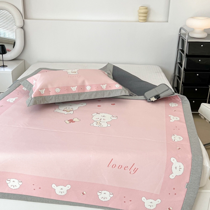 91家纺网 家纺一手货源 找家纺 昔可 2022新款大版数码水洗冰沐丝凉席 小玩伴